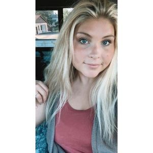 Meet your Posher, Karla